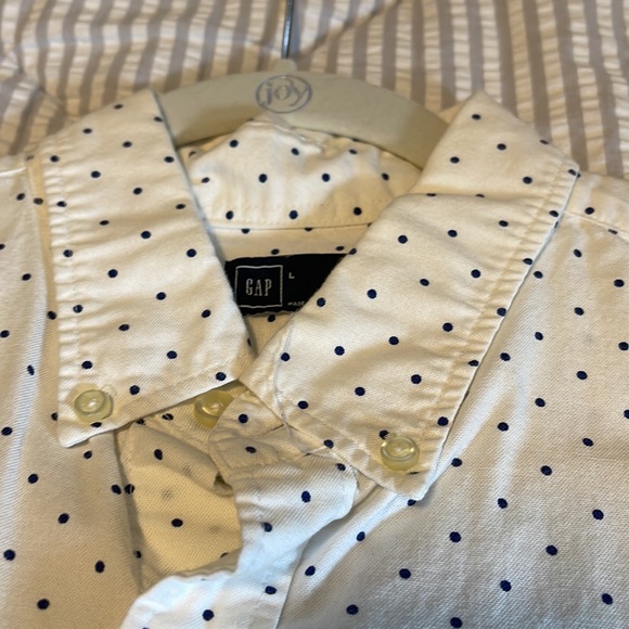 Gap Polka dot short sleeve button up dress shirt - Picture 2 of 2